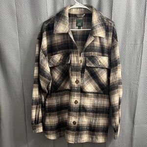 Wild Fable Black and Cream Plaid Shirt Jacket